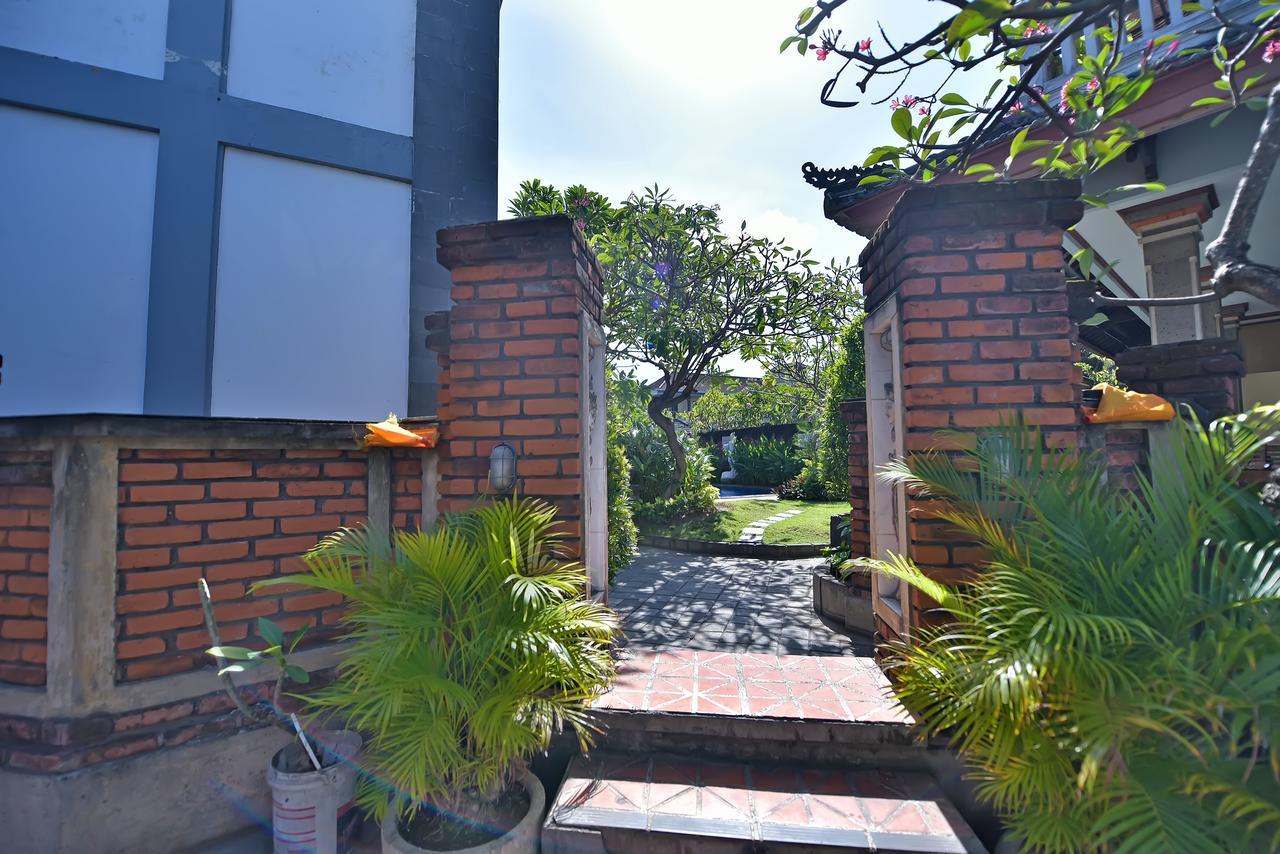 Sandat Hotel Kuta Kuta Lombok Exterior foto